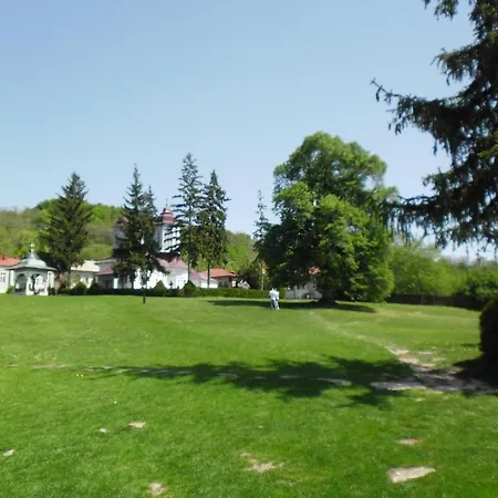 Montana Touring Guest house 3*